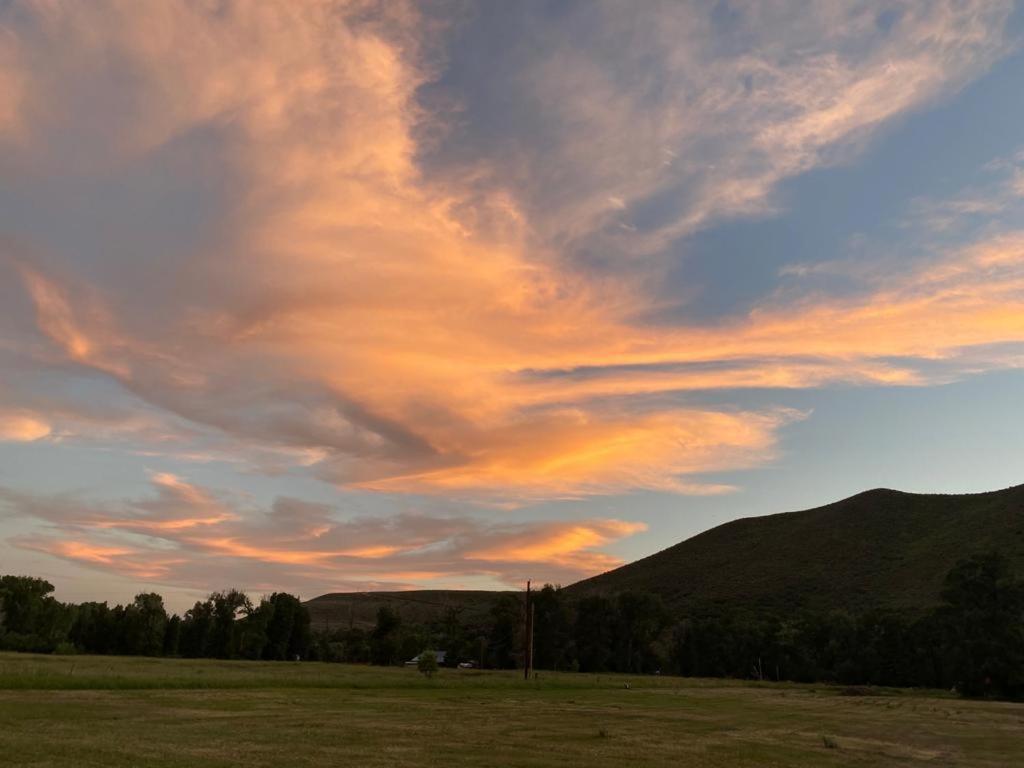 Aubin Sky Lodging At The Yl Ranch Savery Εξωτερικό φωτογραφία