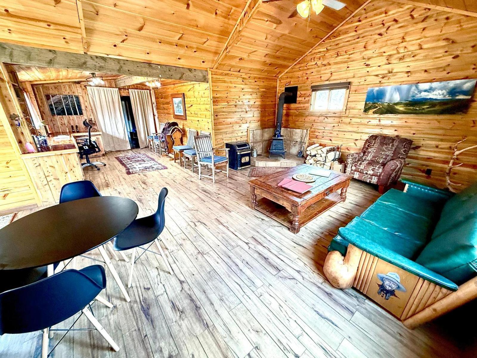 Aubin Sky Lodging At The Yl Ranch Savery Εξωτερικό φωτογραφία